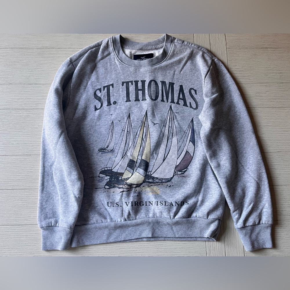 Hollister crew neck
